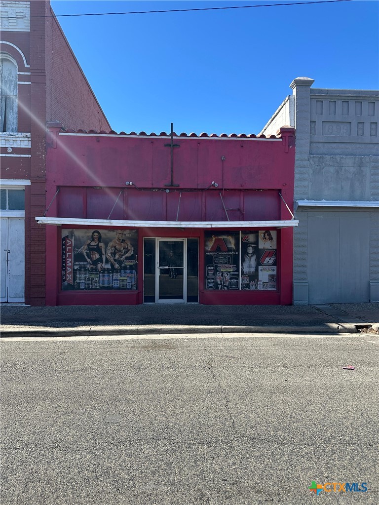 main property photo 4