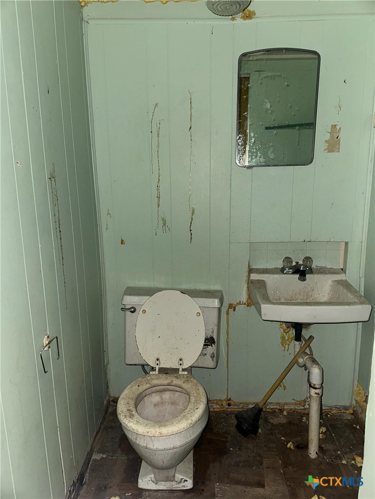 main property photo 9