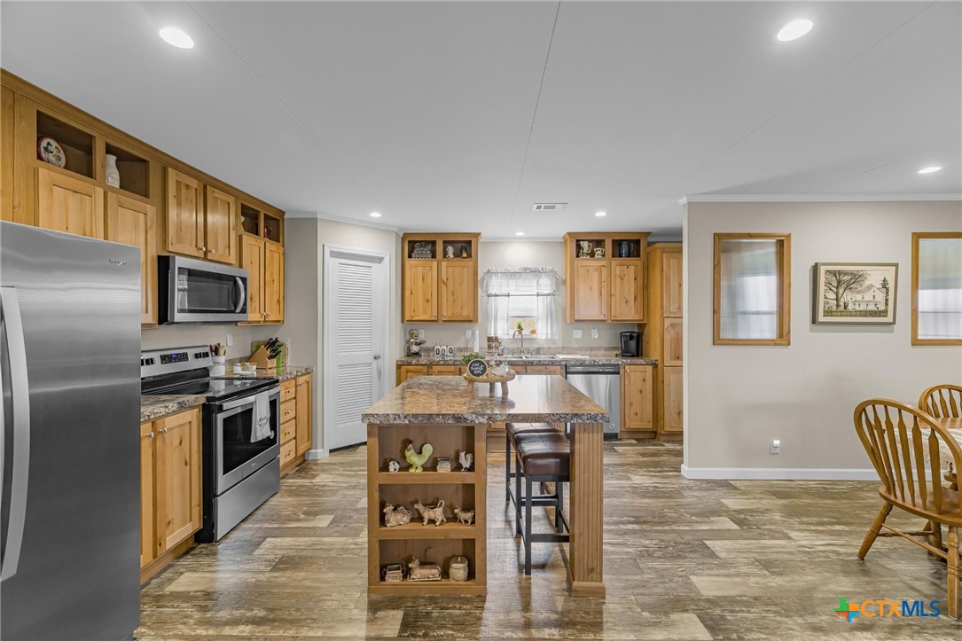 main property photo 18