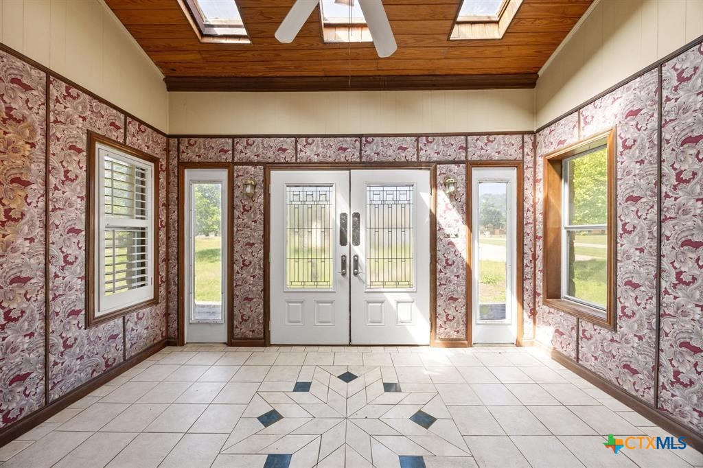 main property photo 19