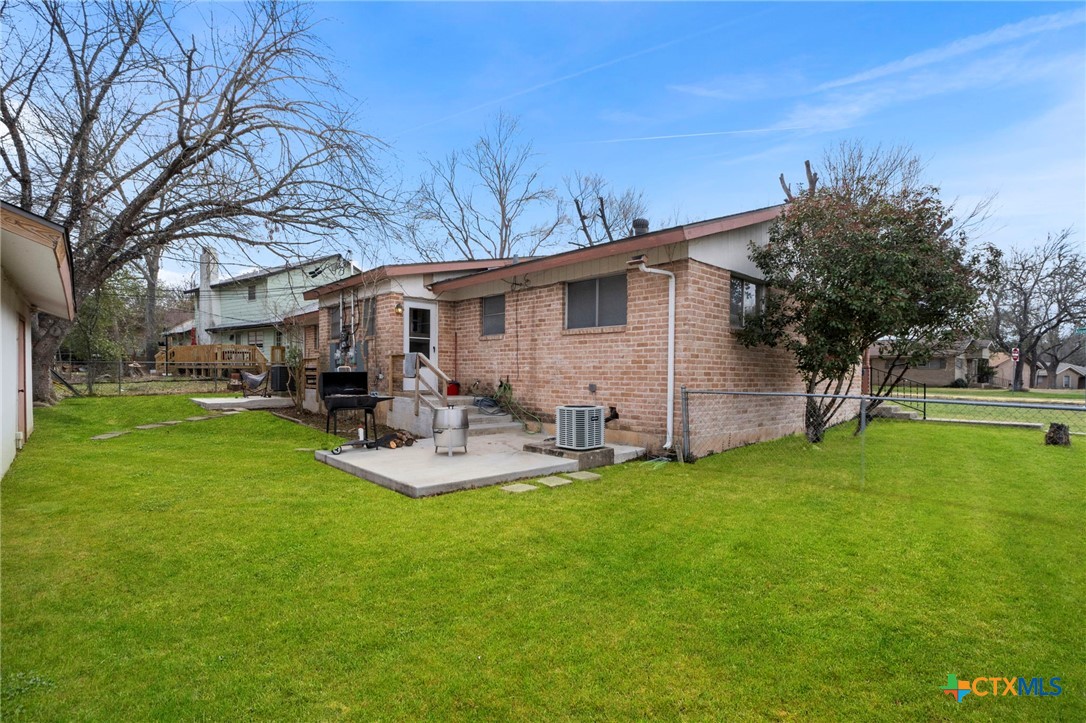 main property photo 20