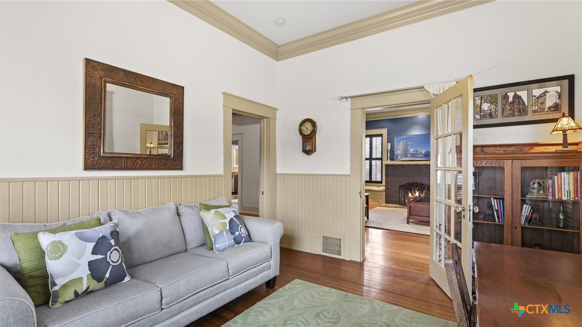 main property photo 23