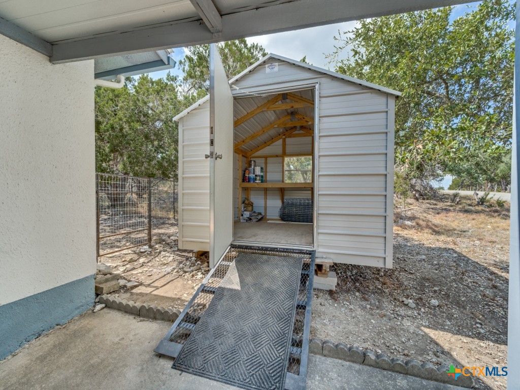 main property photo 20