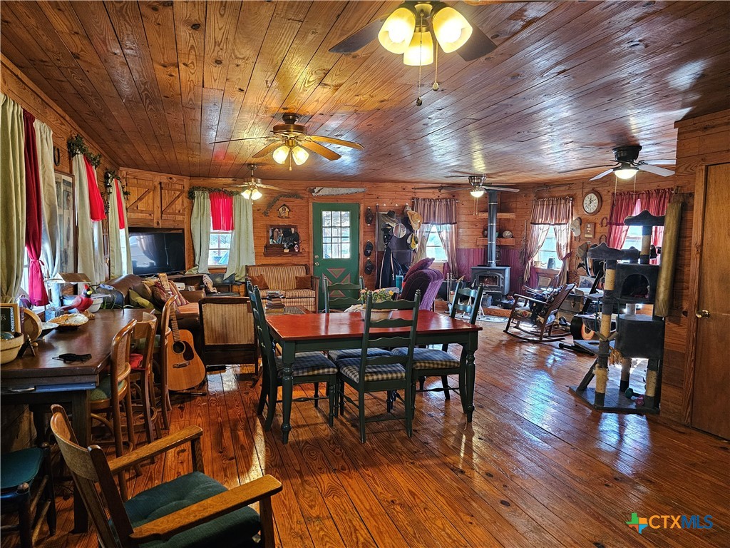 main property photo 13