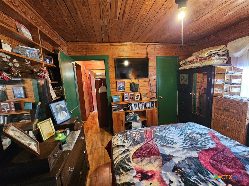 main property photo 21