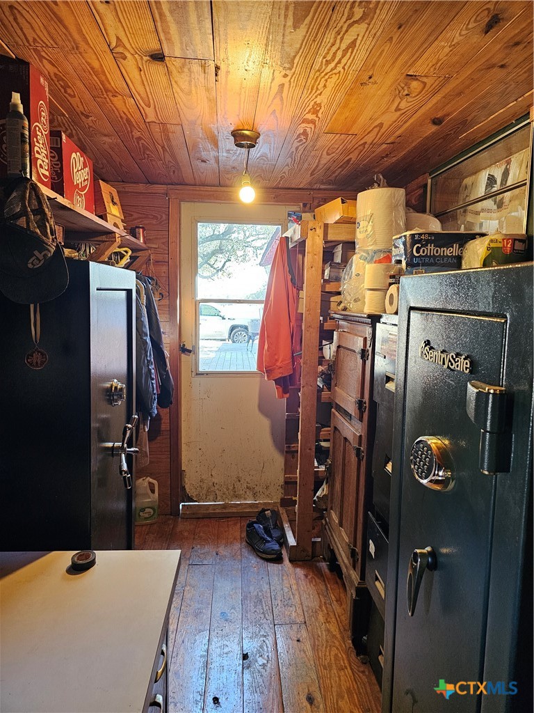 main property photo 24