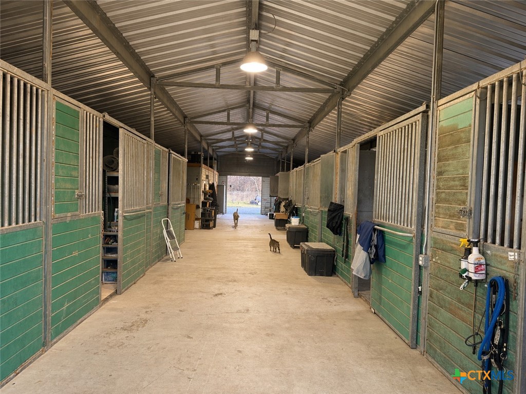 main property photo 30