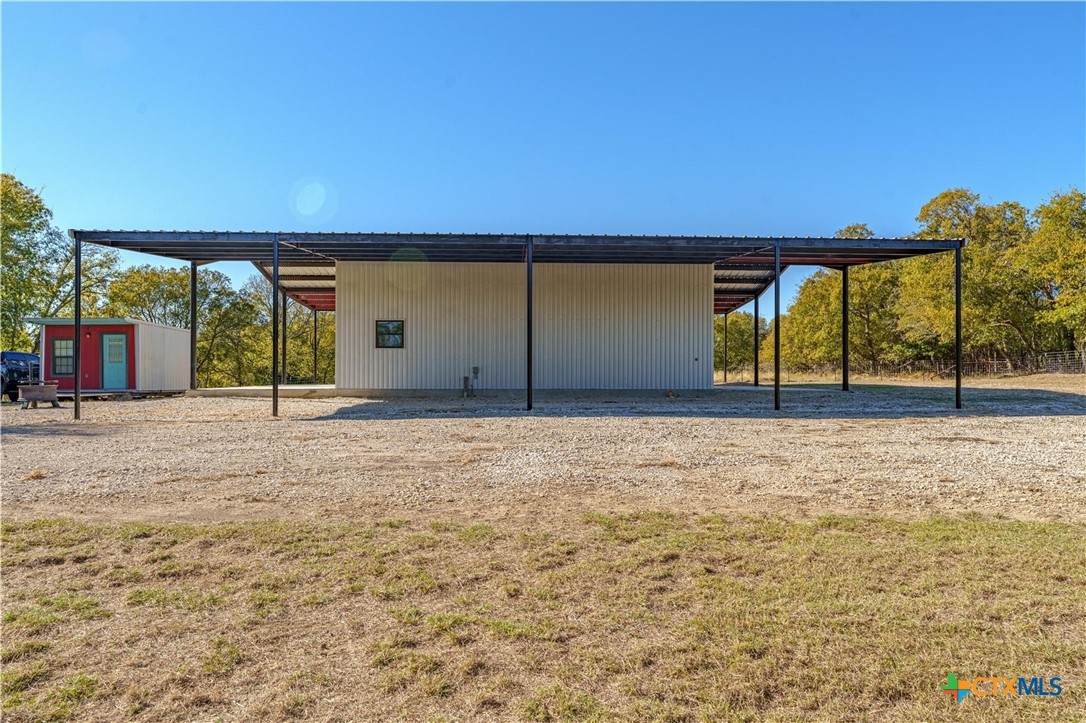 main property photo 9