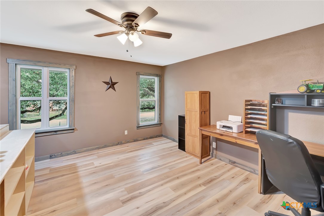 main property photo 37