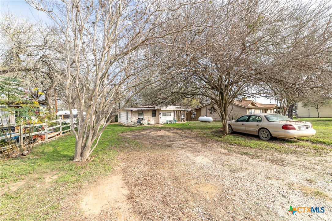 main property photo 41