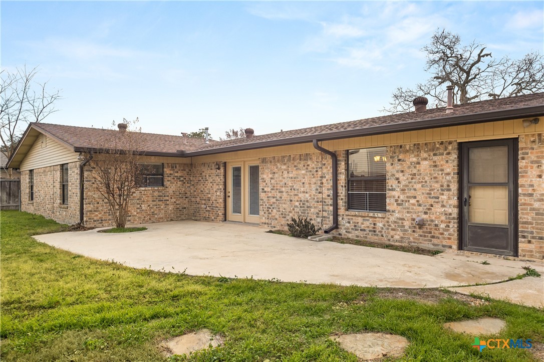 main property photo 22