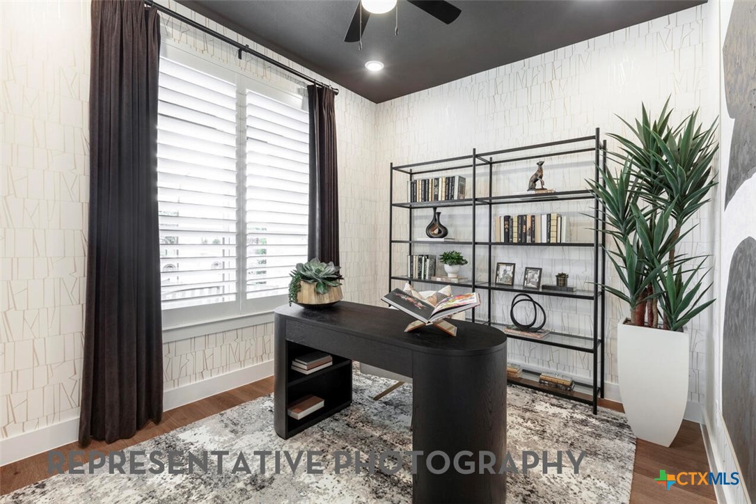 main property photo 23