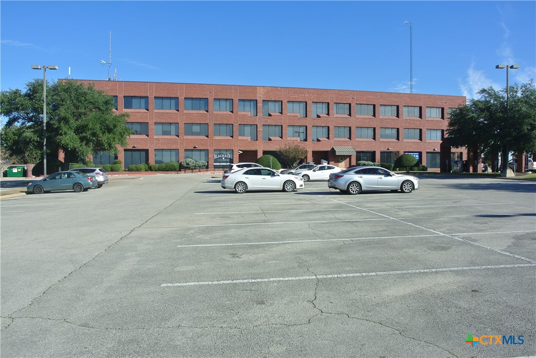 main property photo 9