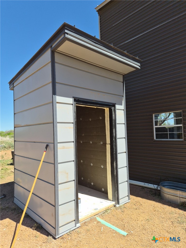 main property photo 36
