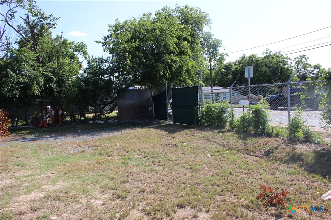 main property photo 10