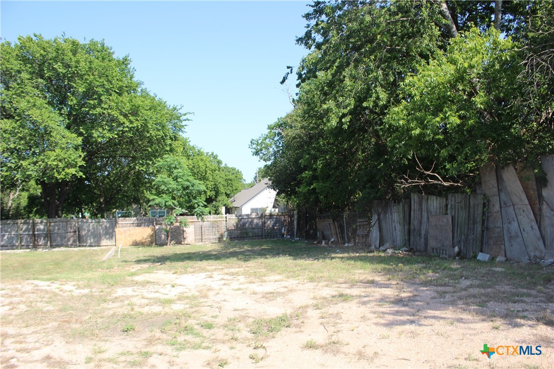 main property photo 12