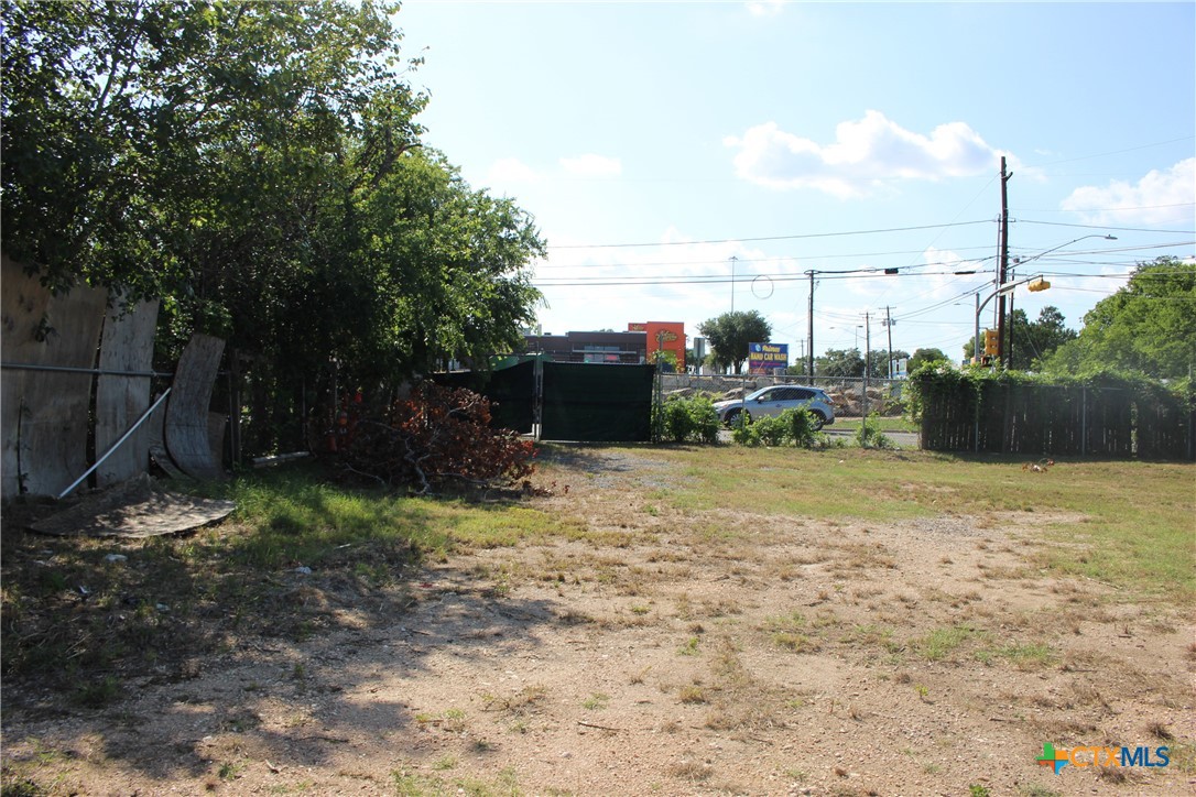 main property photo 14