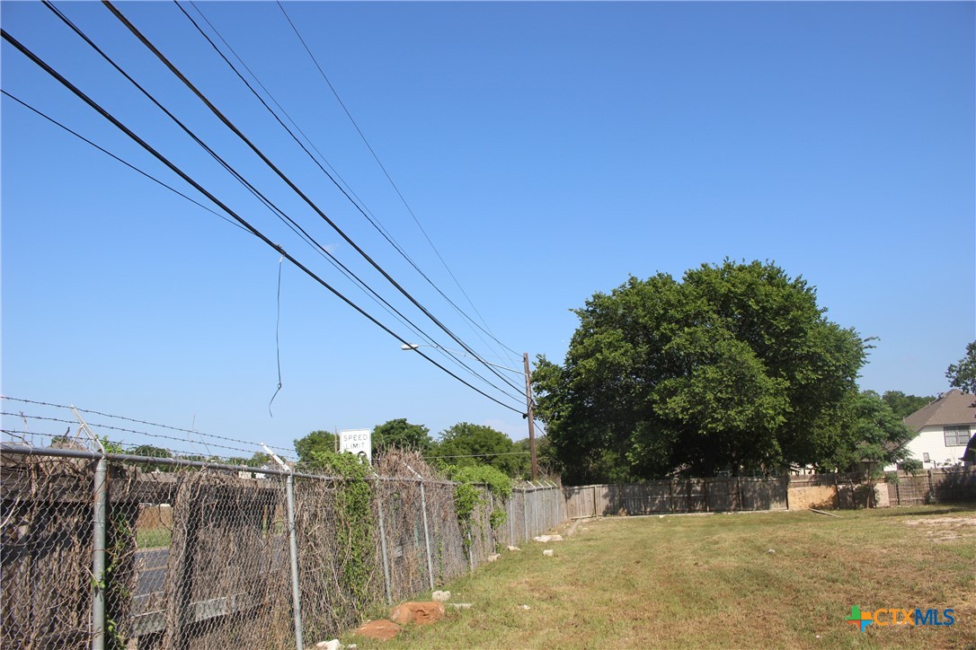 main property photo 7