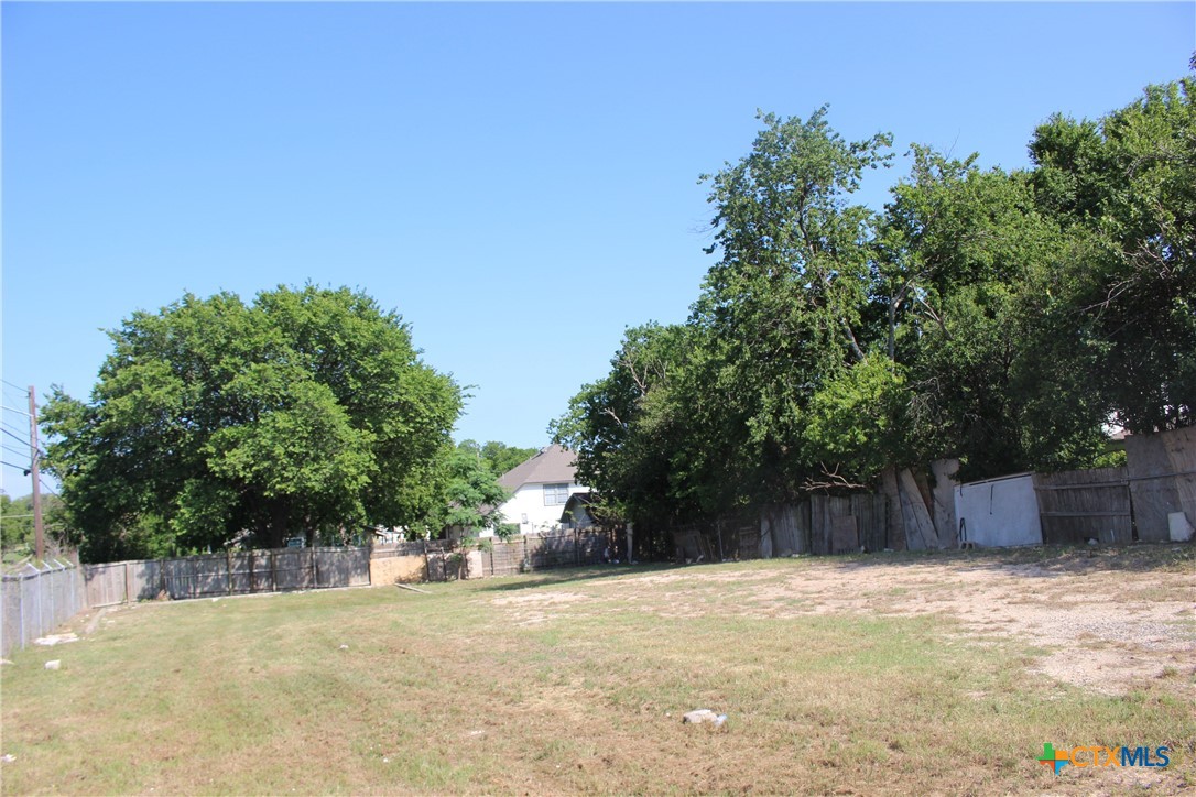 main property photo 8