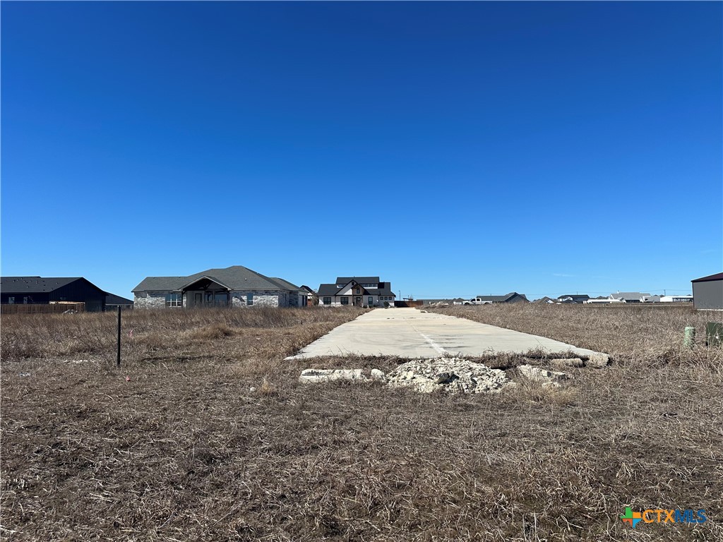 main property photo 6