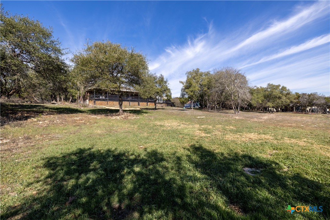 main property photo 28