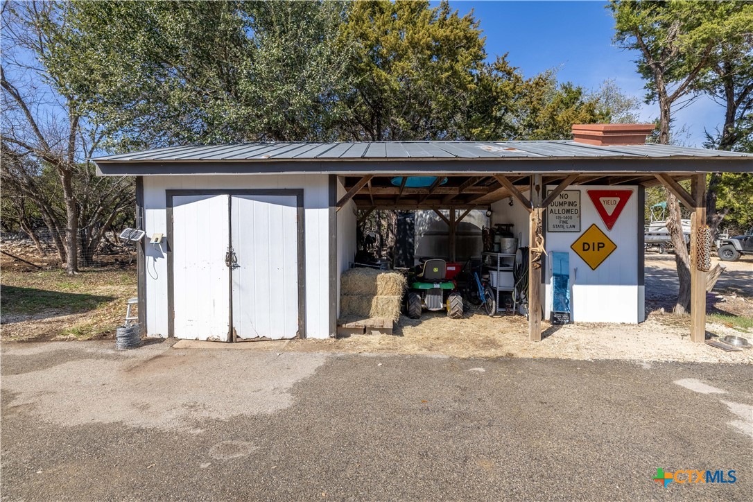 main property photo 35