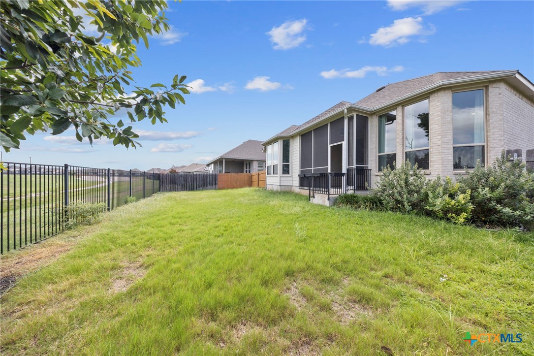 main property photo 36