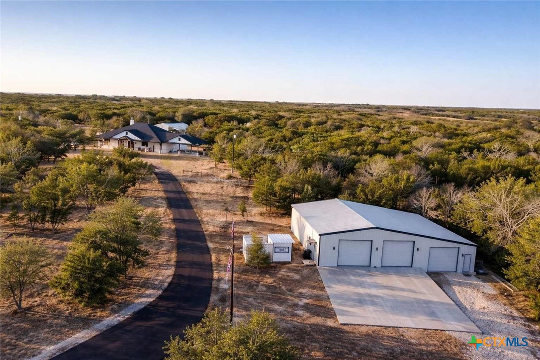 main property photo 30