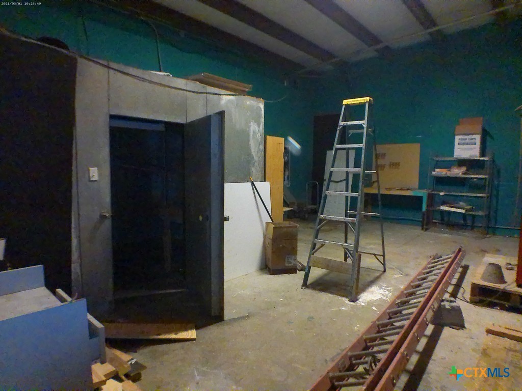 main property photo 22