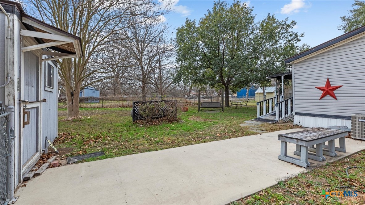 main property photo 16