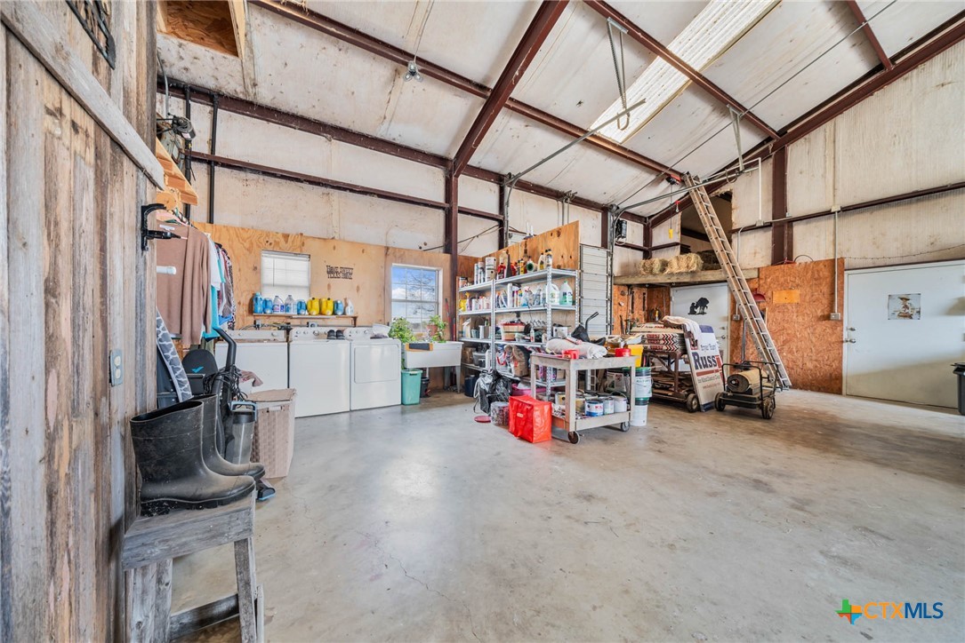 main property photo 25