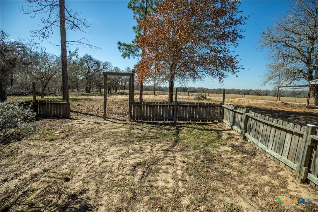 main property photo 23