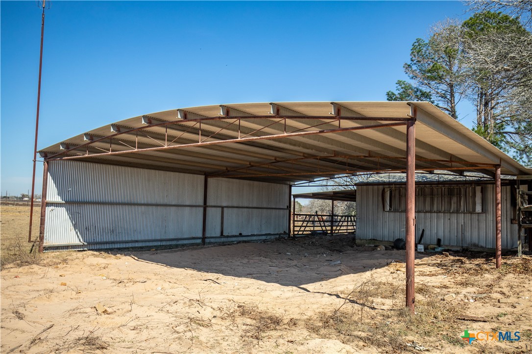 main property photo 31