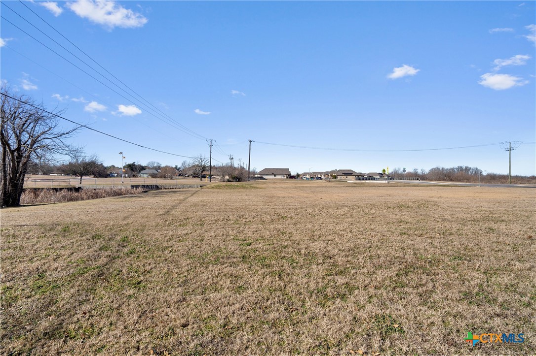 main property photo 11