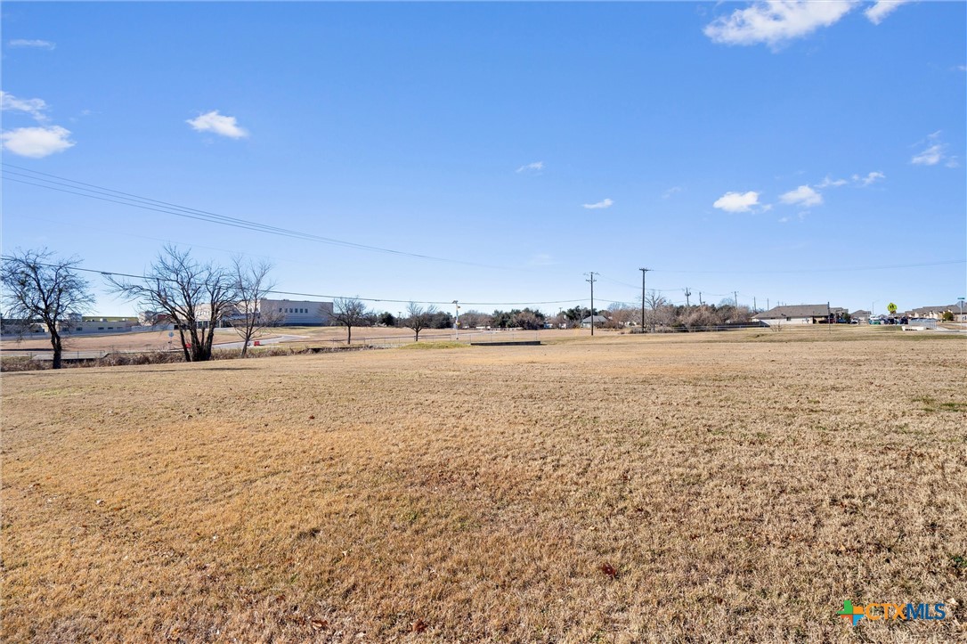 main property photo 12