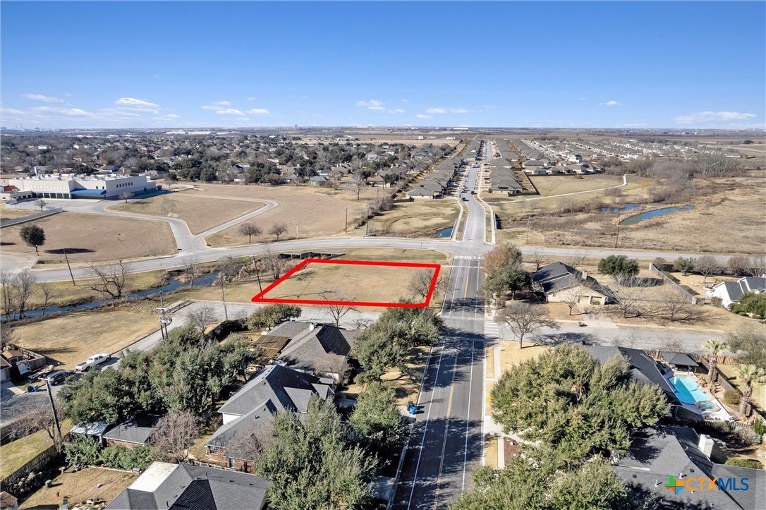main property photo 13