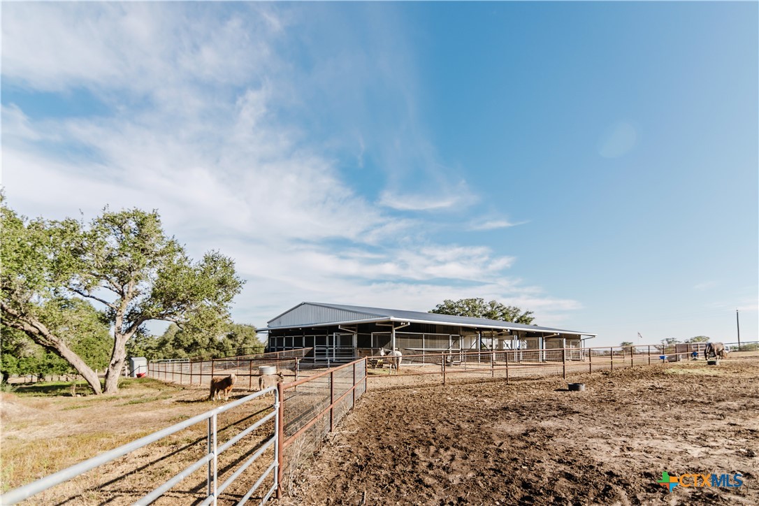 main property photo 34