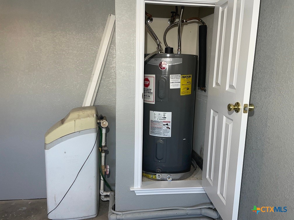 main property photo 19