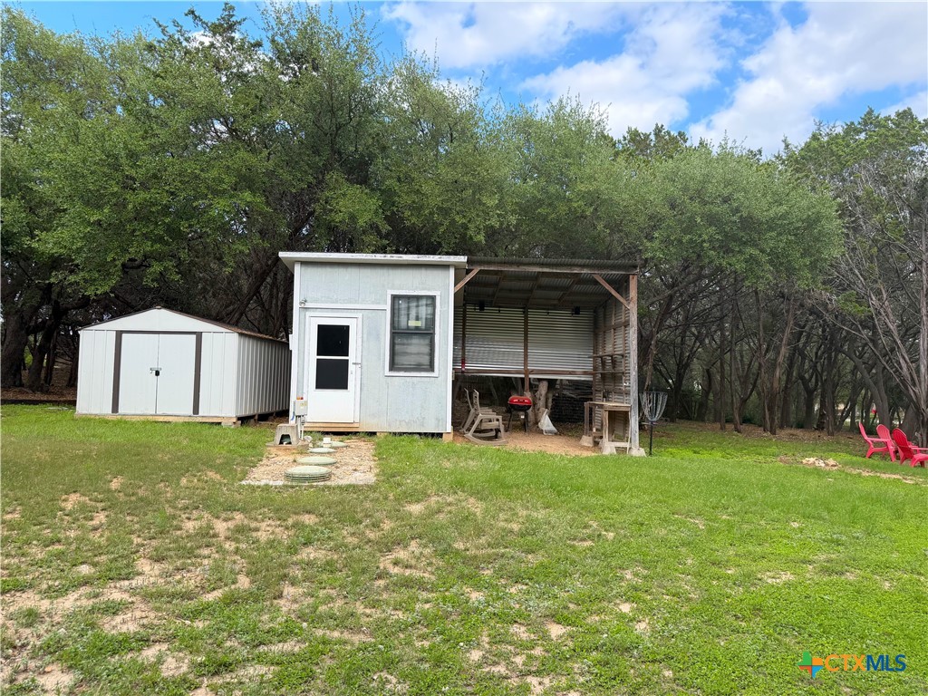 main property photo 32