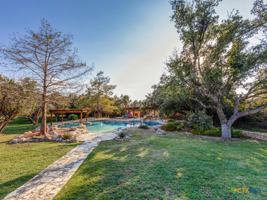 main property photo 26