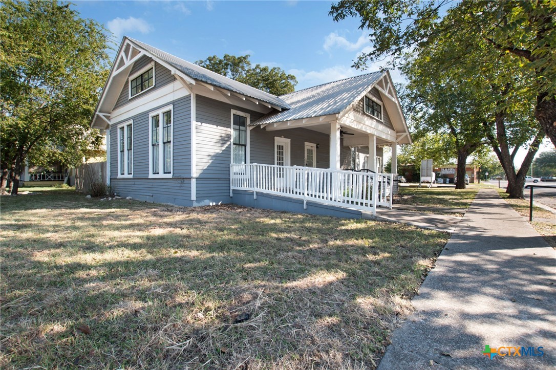 main property photo 6