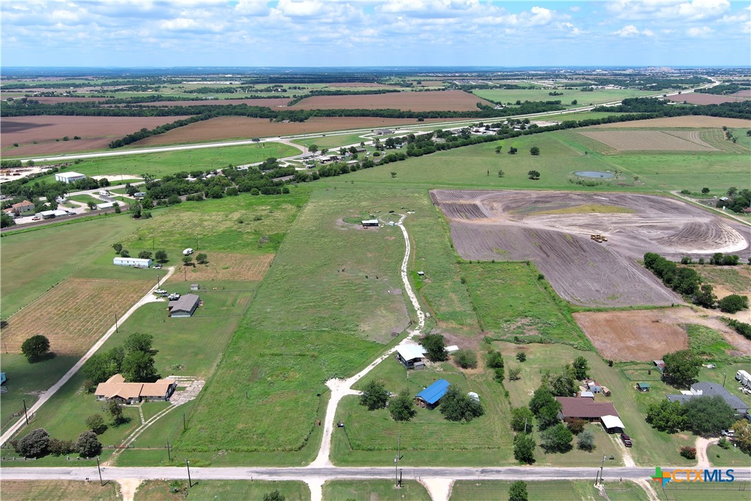 main property photo 11