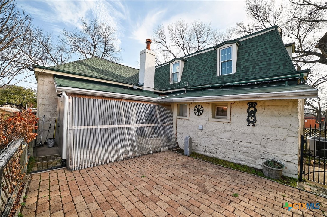 main property photo 31