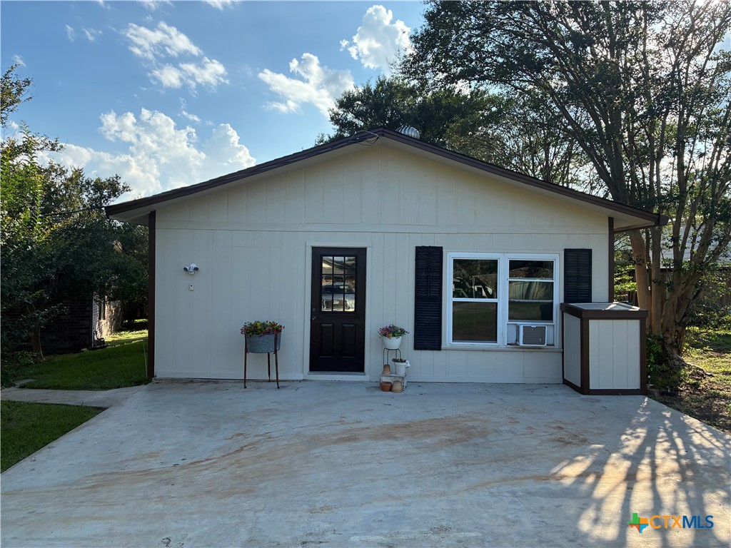 main property photo 20