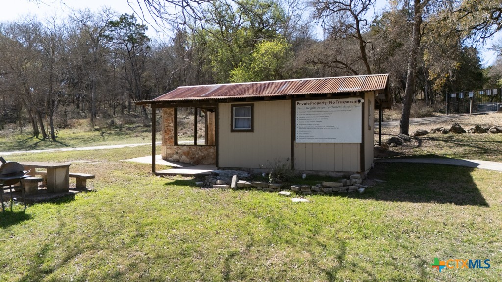 main property photo 30