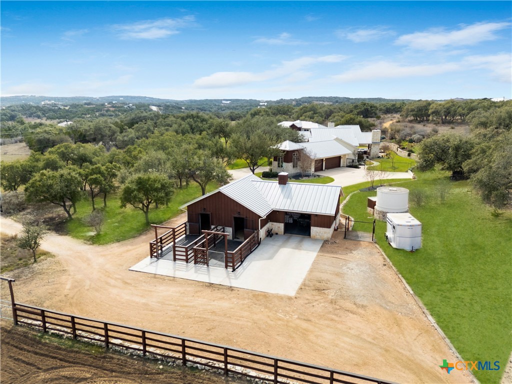 main property photo 40