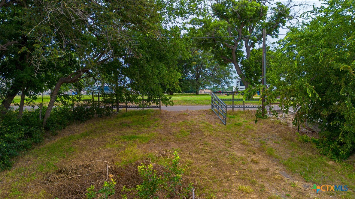 main property photo 19