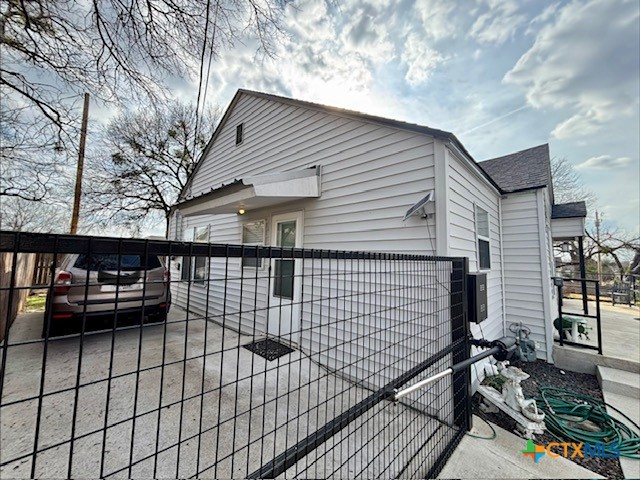 main property photo 19