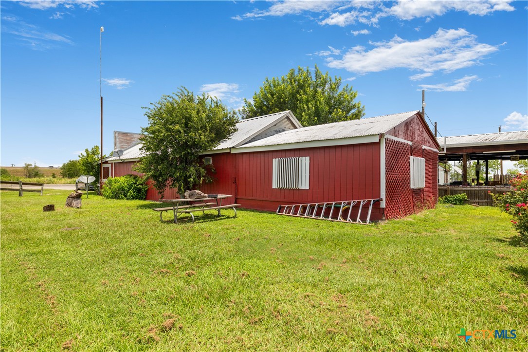 main property photo 17