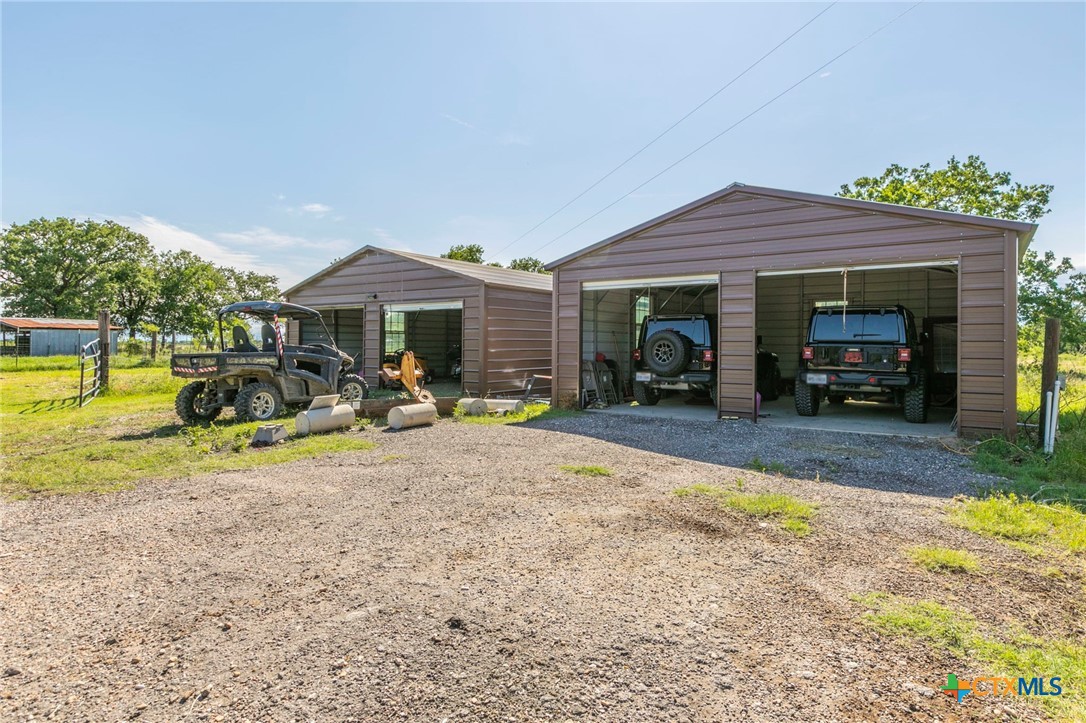 main property photo 11